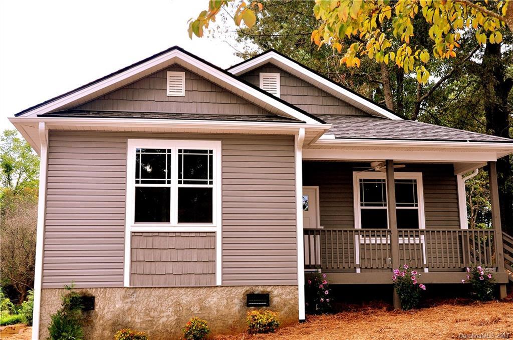 924 Highland Ave., Hendersonville, NC 28792