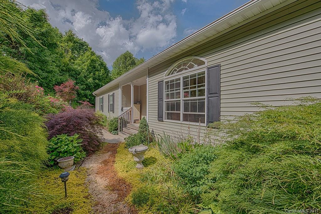 26 Davis Ln., Waynesville, NC 28786