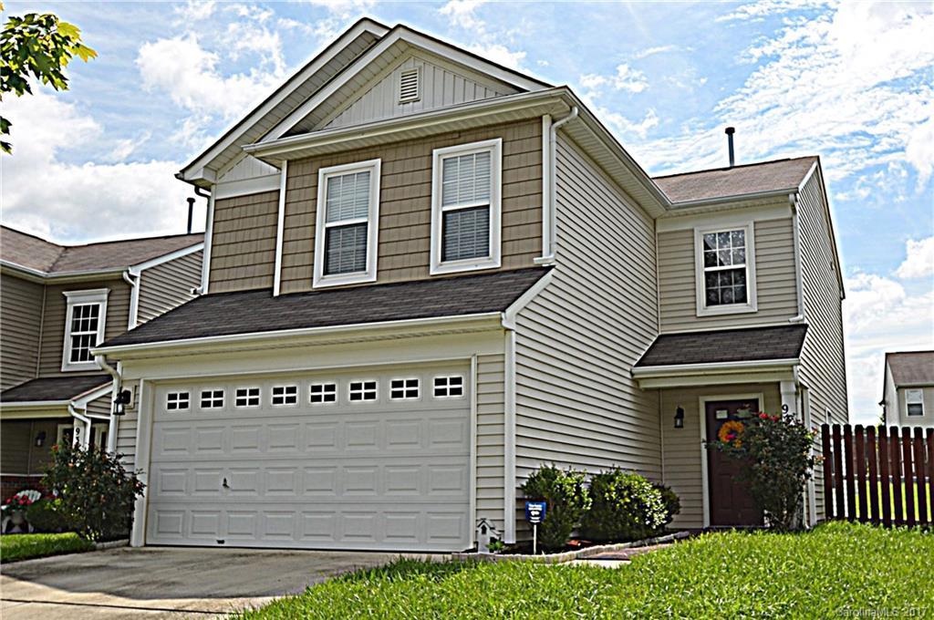 9332 Macquarie Ln., Charlotte, NC 28227