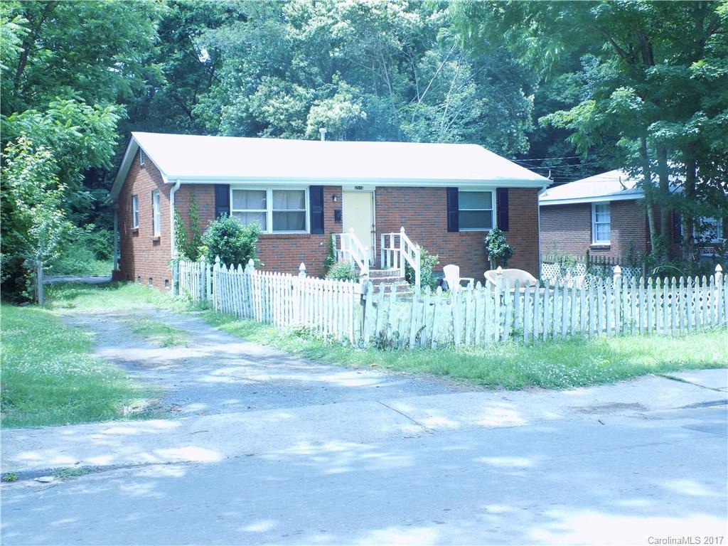 2516 Finchley Dr., Charlotte, NC 28215