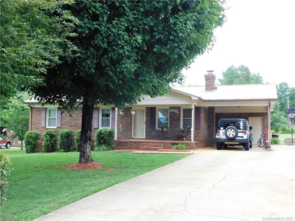 1384 Lucy Dr., Lincolnton, NC 28092