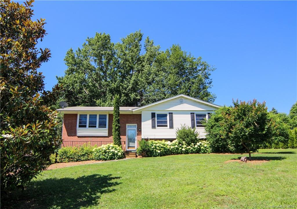 11 Summit Dr., Arden, NC 28704