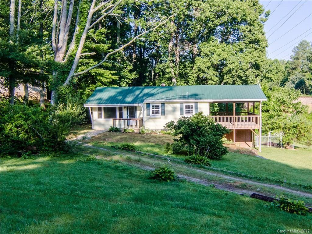 26 Azalea Rd., Arden, NC 28704