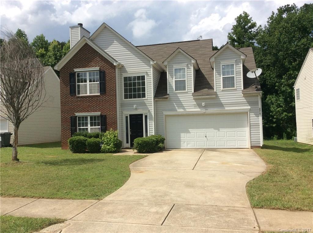 5215 Grass Ridge Dr., Charlotte, NC 28216