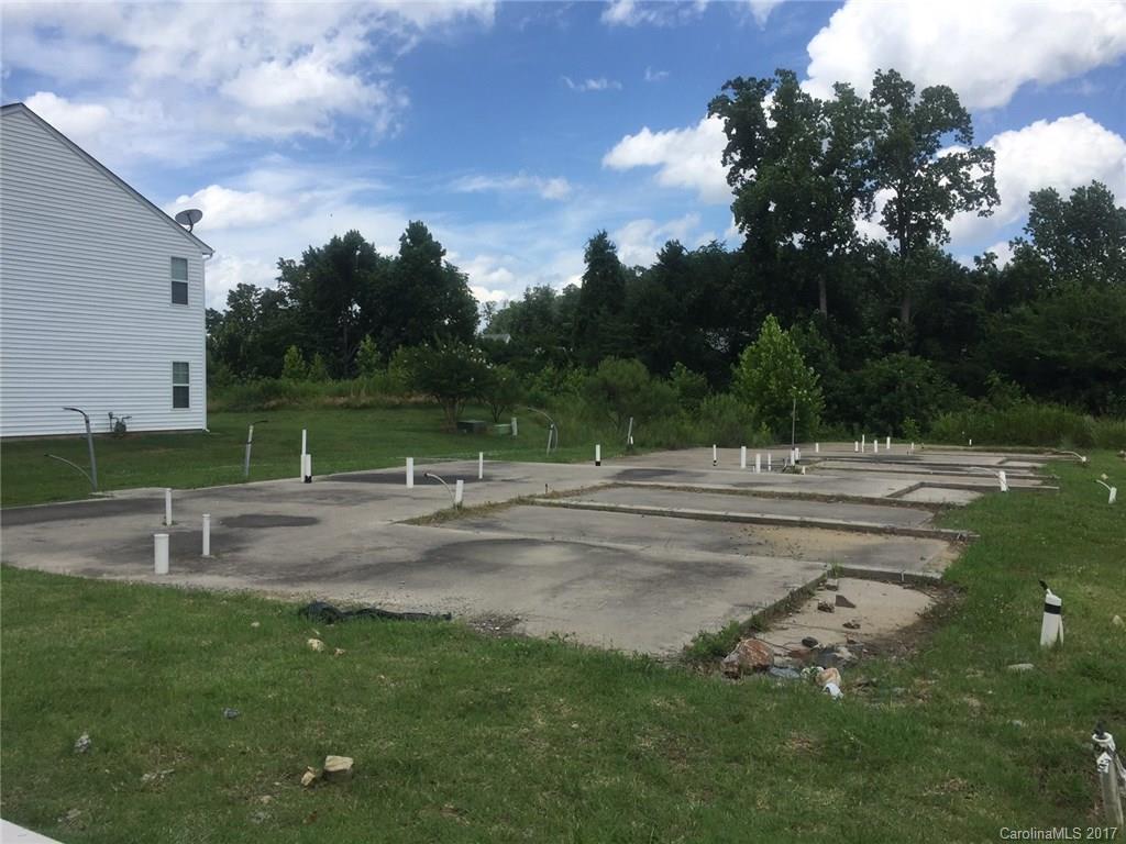 000 Queensbridge Rd., Charlotte, NC 23213