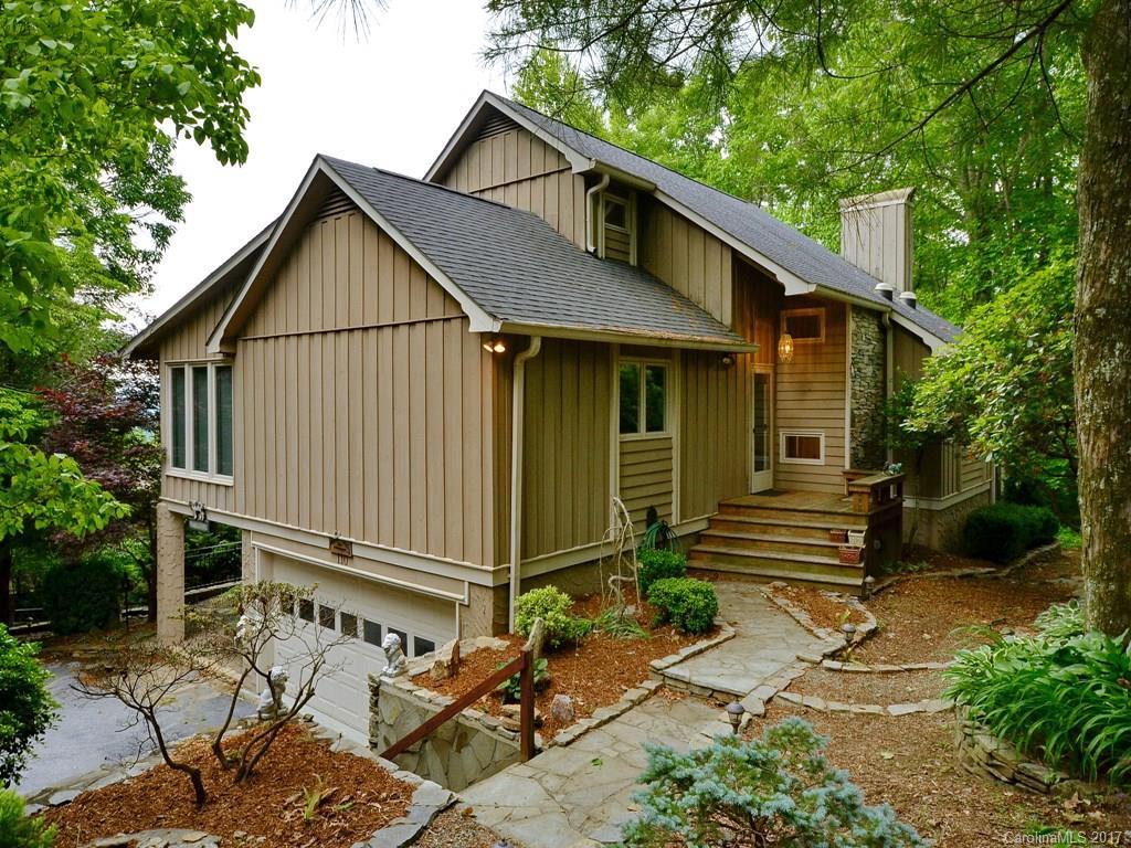 110 Breckenridge Ct., Hendersonville, NC 28739