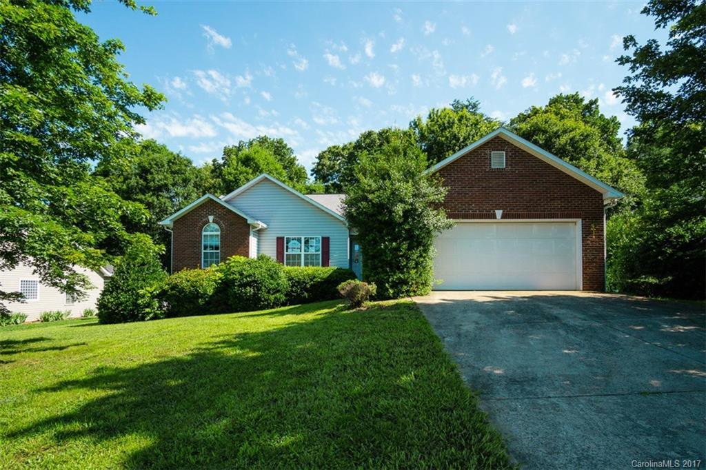 3202 St Vincent Dr., Claremont, NC 28610