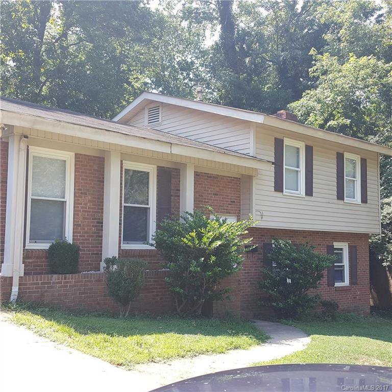 1323 Plumstead Rd., Charlotte, NC 28216