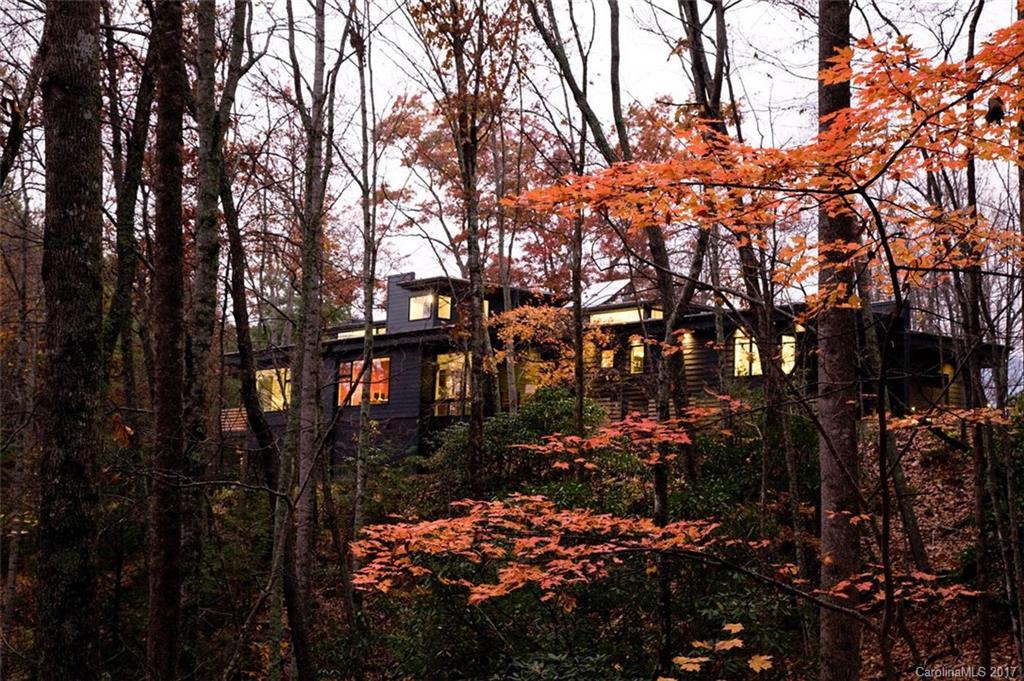 62 Middle Mountain Rd., Black Mountain, NC 28711