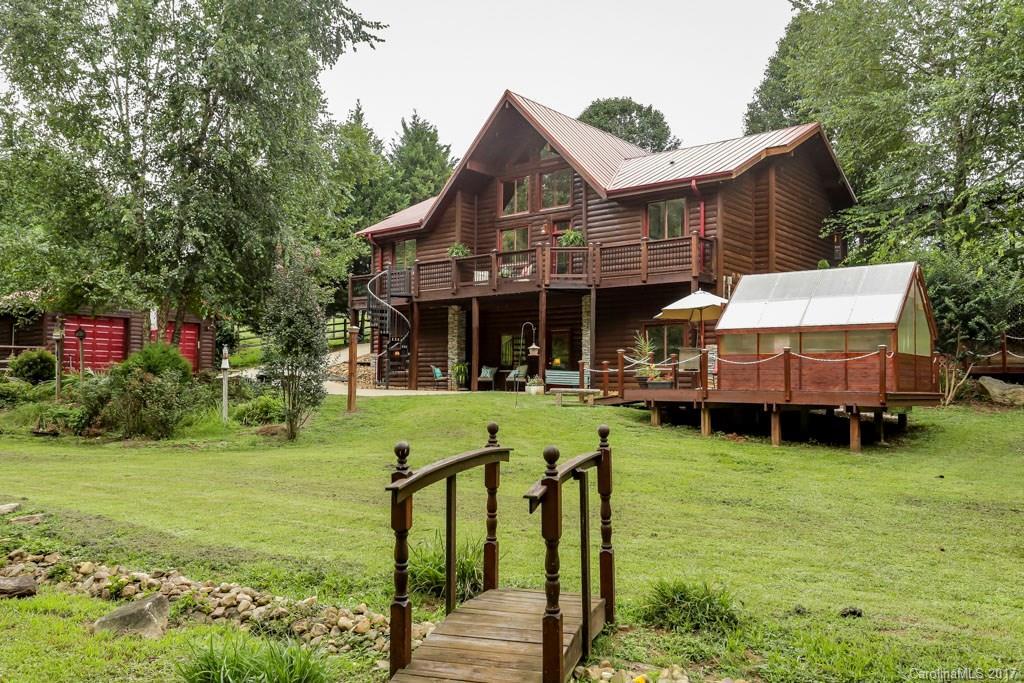 271 Sheepnose Dr., Lake Lure, NC 28746