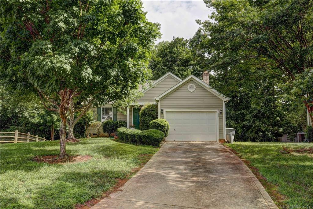 7521 Hubbard Woods Rd., Charlotte, NC 28269