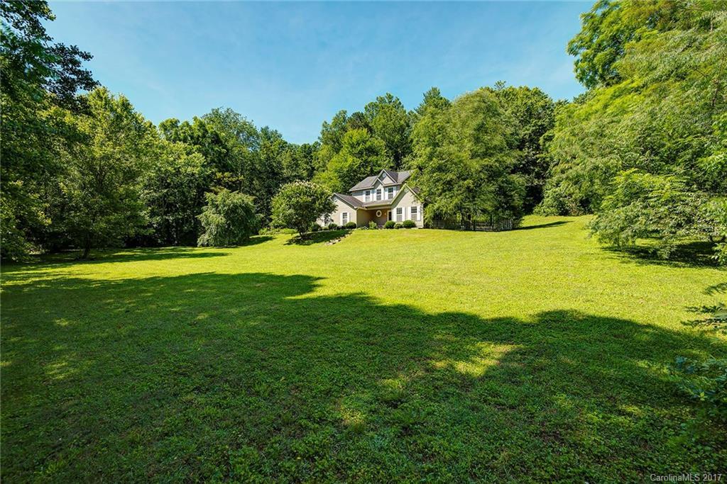 11 Dunwood Rd., Asheville, NC 28804