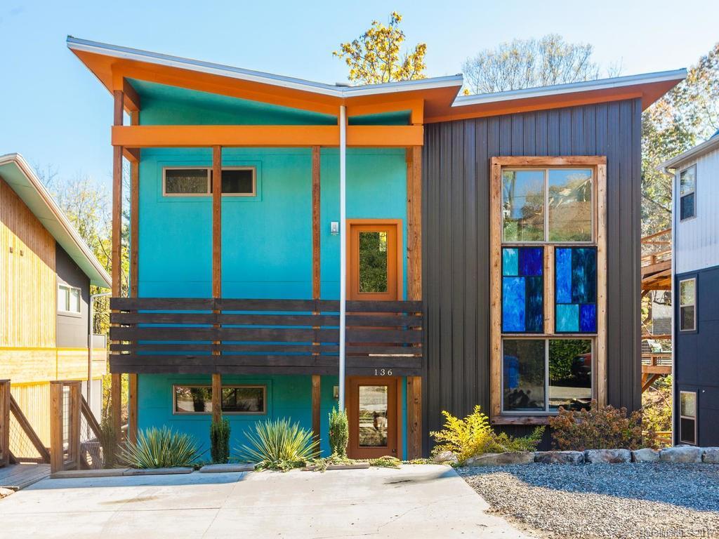 136 Waynesville Ave., Asheville, NC 28806