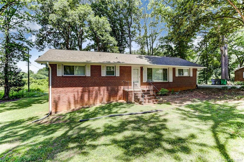 725 Glendora Dr., Charlotte, NC 28212