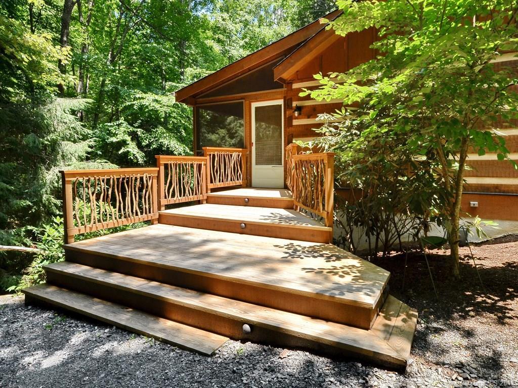 14 Weeping Cherry Forest Rd., Fairview, NC 28730