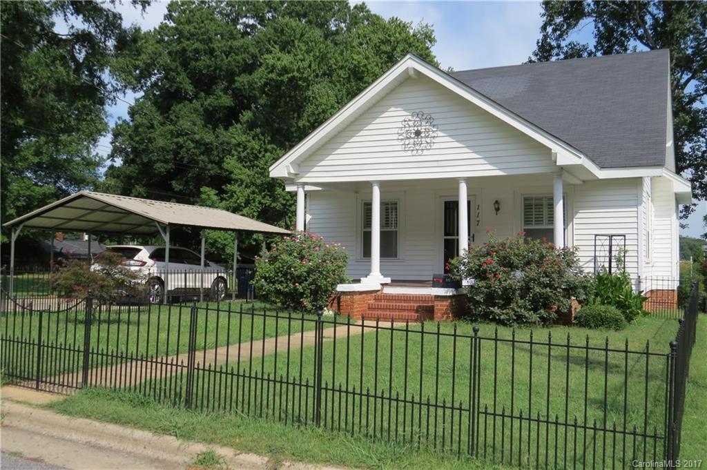 117 1st Ave., Statesville, NC 28677