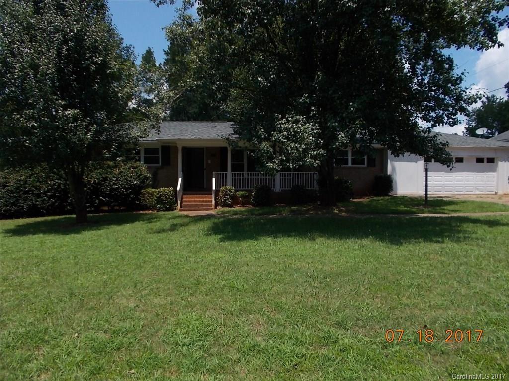 210 Briarwood Lake Dr., Salisbury, NC 28147