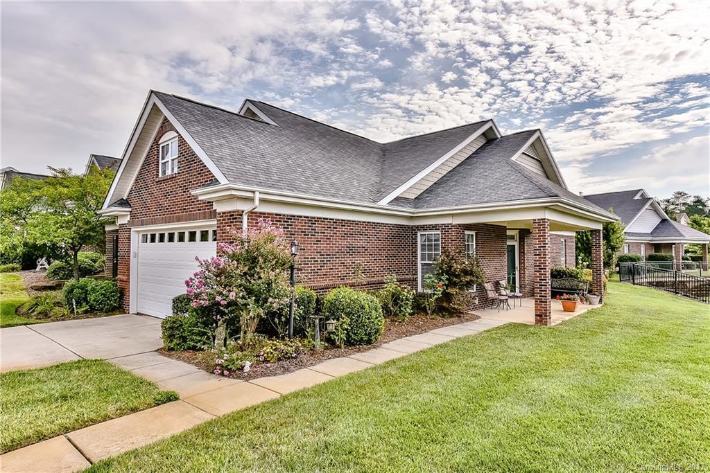 2806 Summer Valley Ct., Charlotte, NC 28269