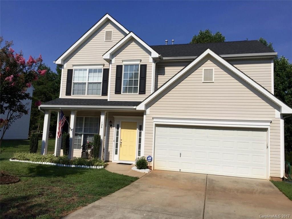 128 Meandering Way Ln., Mooresville, NC 28117