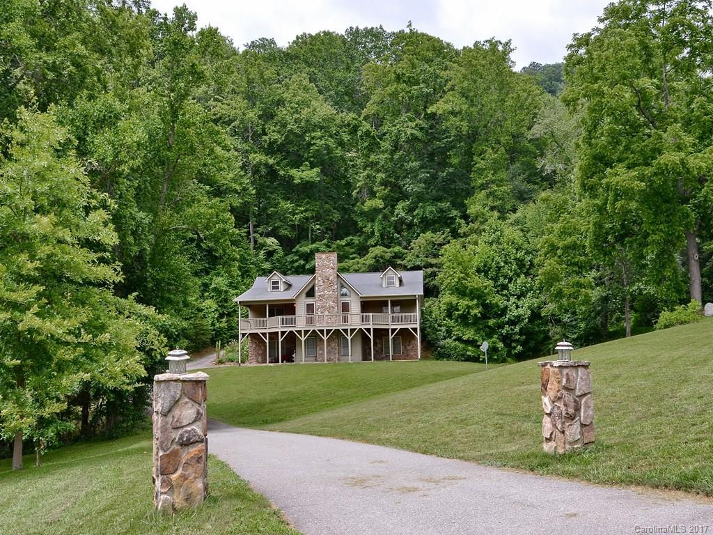 165 Kelly Springs Rd., Waynesville, NC 28786