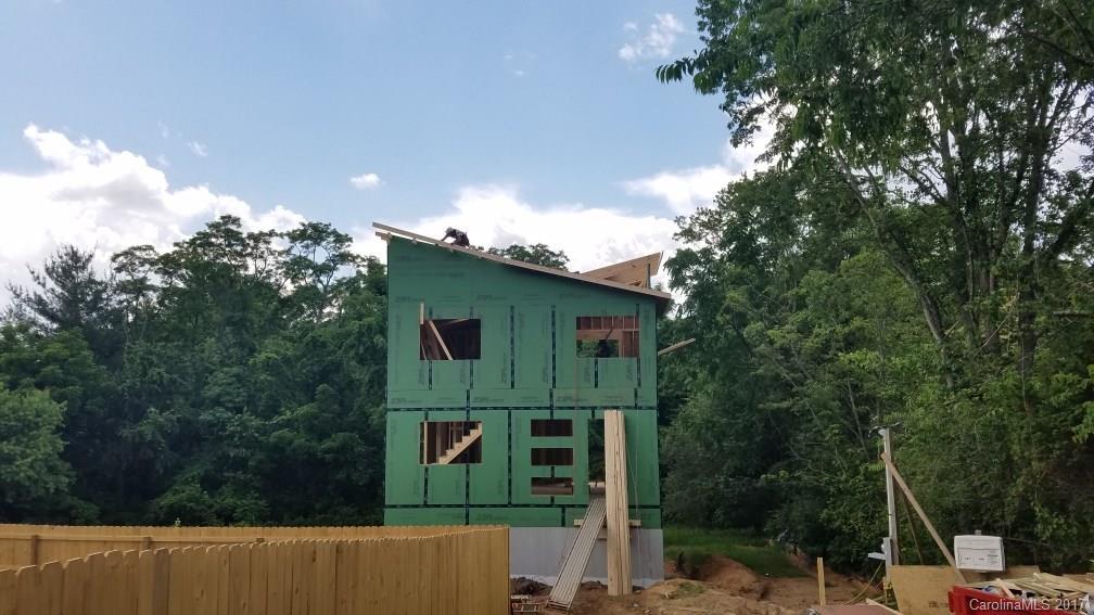 147 Virginia Ave., Asheville, NC 28806