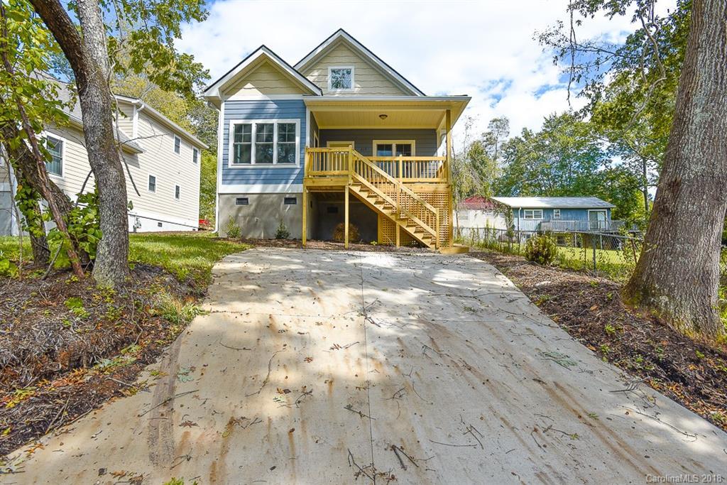 215 N Locust St., Black Mountain, NC 28711