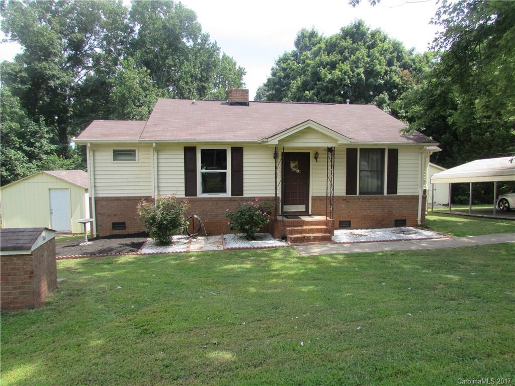 3748 Camp Stewart Rd., Charlotte, NC 28215