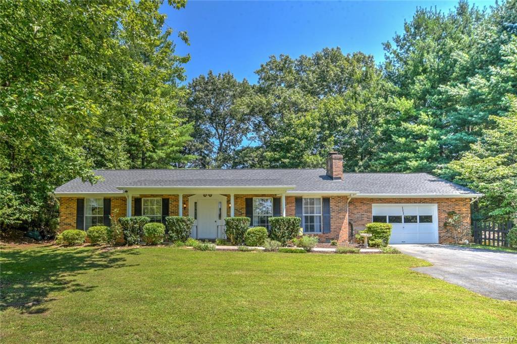 111 Chapman Dr., Hendersonville, NC 28792