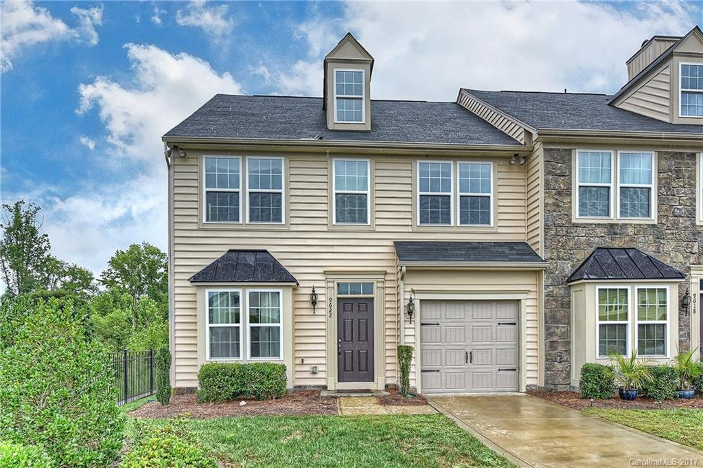9622 Springholm Dr., Charlotte, NC 28278