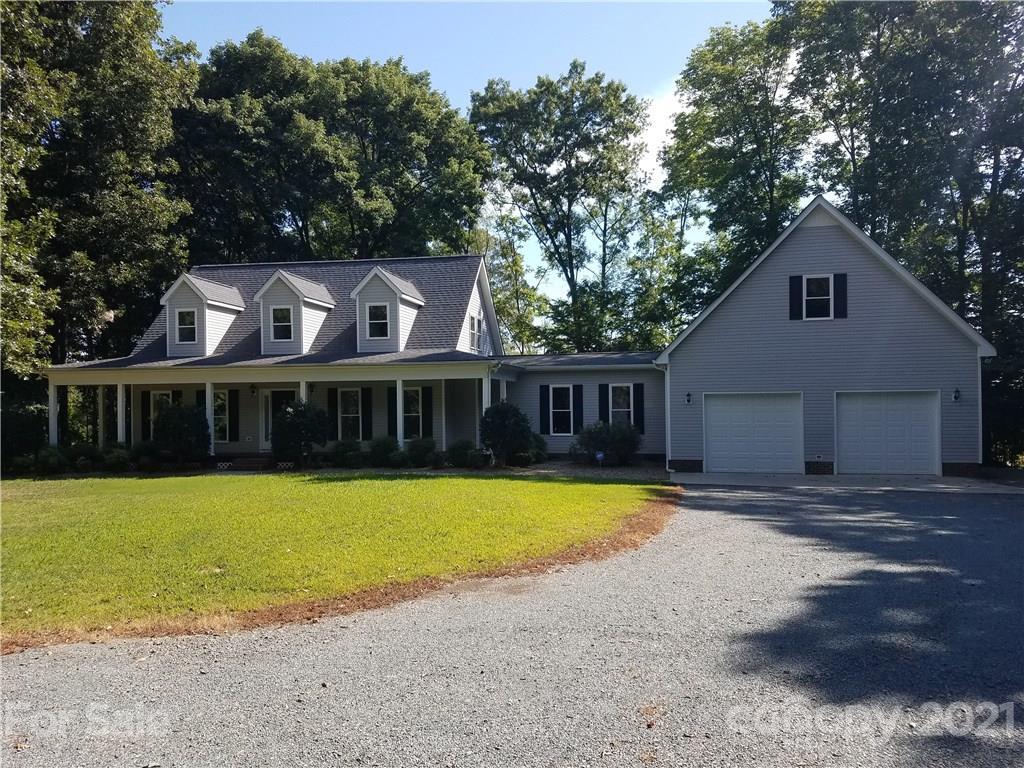 2455 Oakspring Rd., Matthews, NC 28104