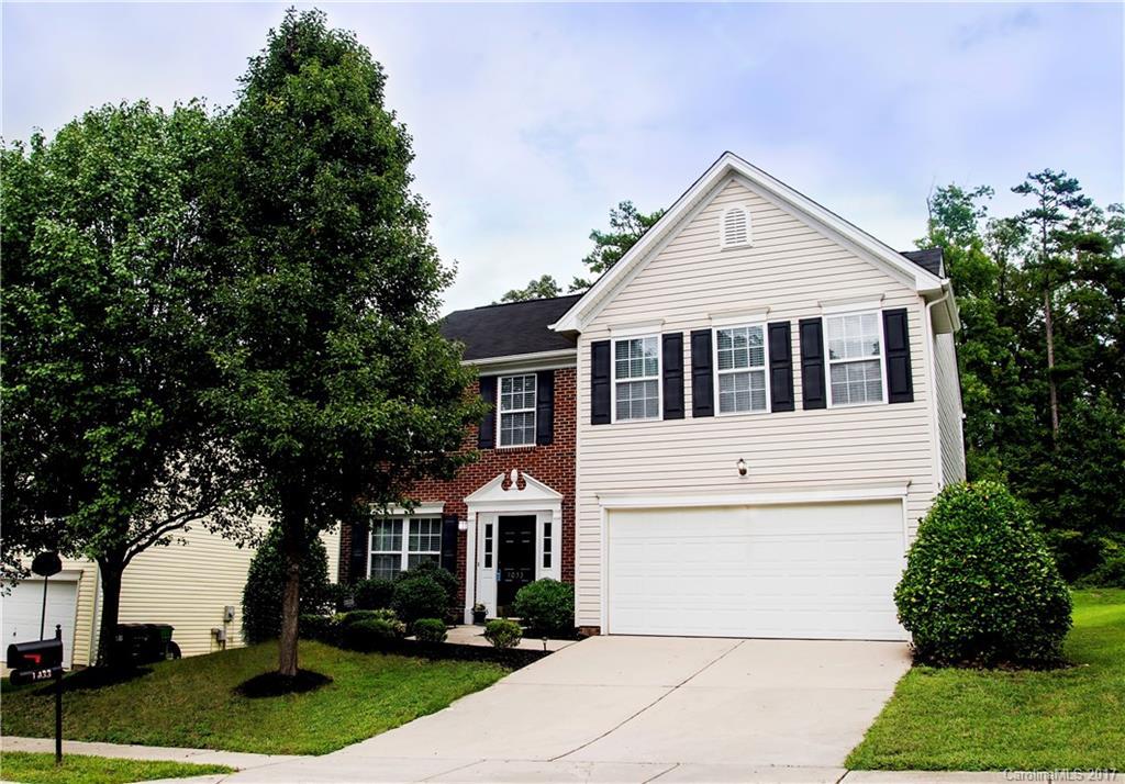 1033 Chalk Hill Ln., Charlotte, NC 28214