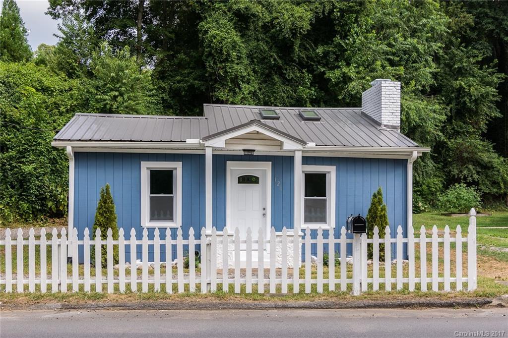 121 Sand Hill Rd., Asheville, NC 28806
