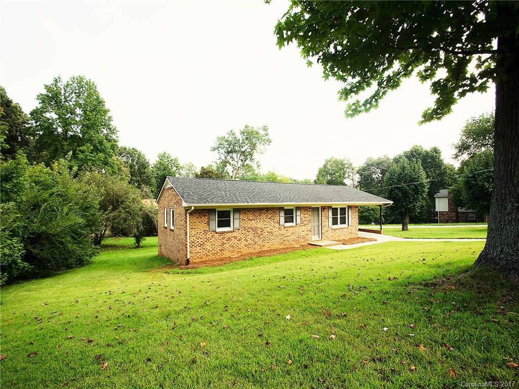 217 Buckskin Dr., Gastonia, NC 28052
