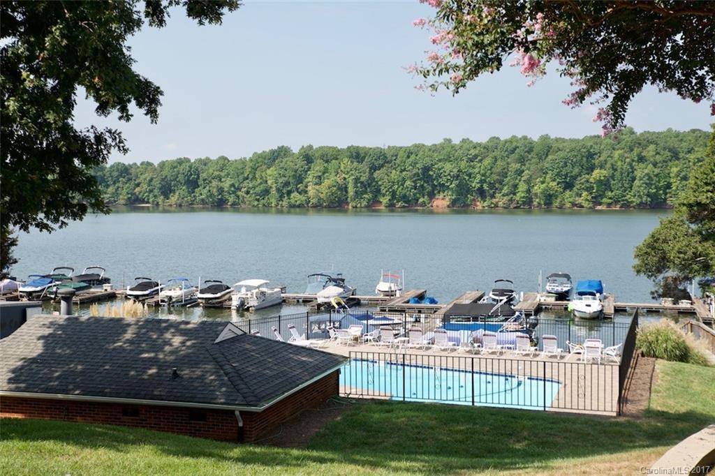 9801 Emerald Point Dr. #4, Charlotte, NC 28278