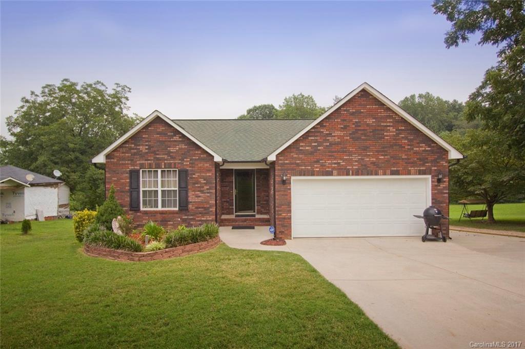 1413 Azalea Ave., Kannapolis, NC 28081