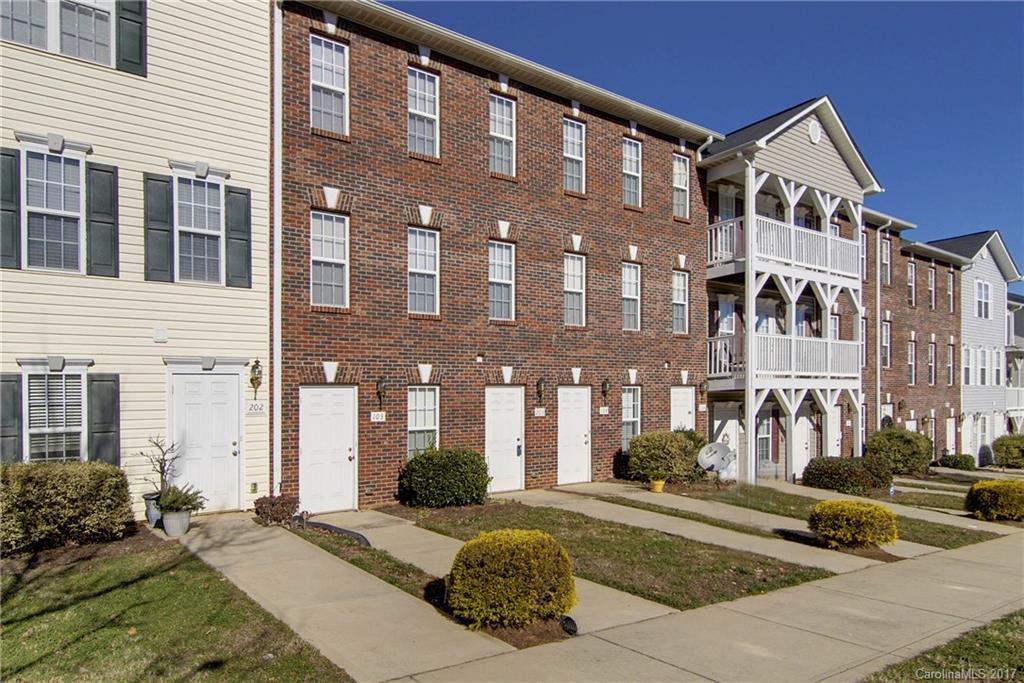 113 Steam Engine Dr. #203, Mooresville, NC 28115