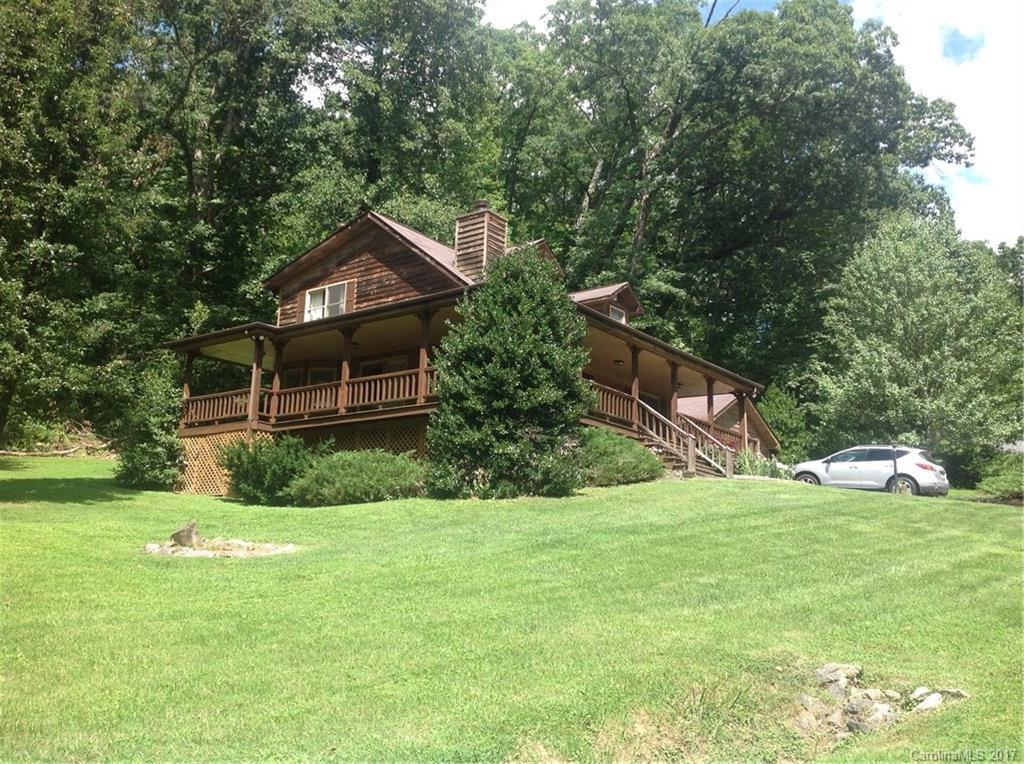 131 Junaluska Oaks Dr., Waynesville, NC 28786
