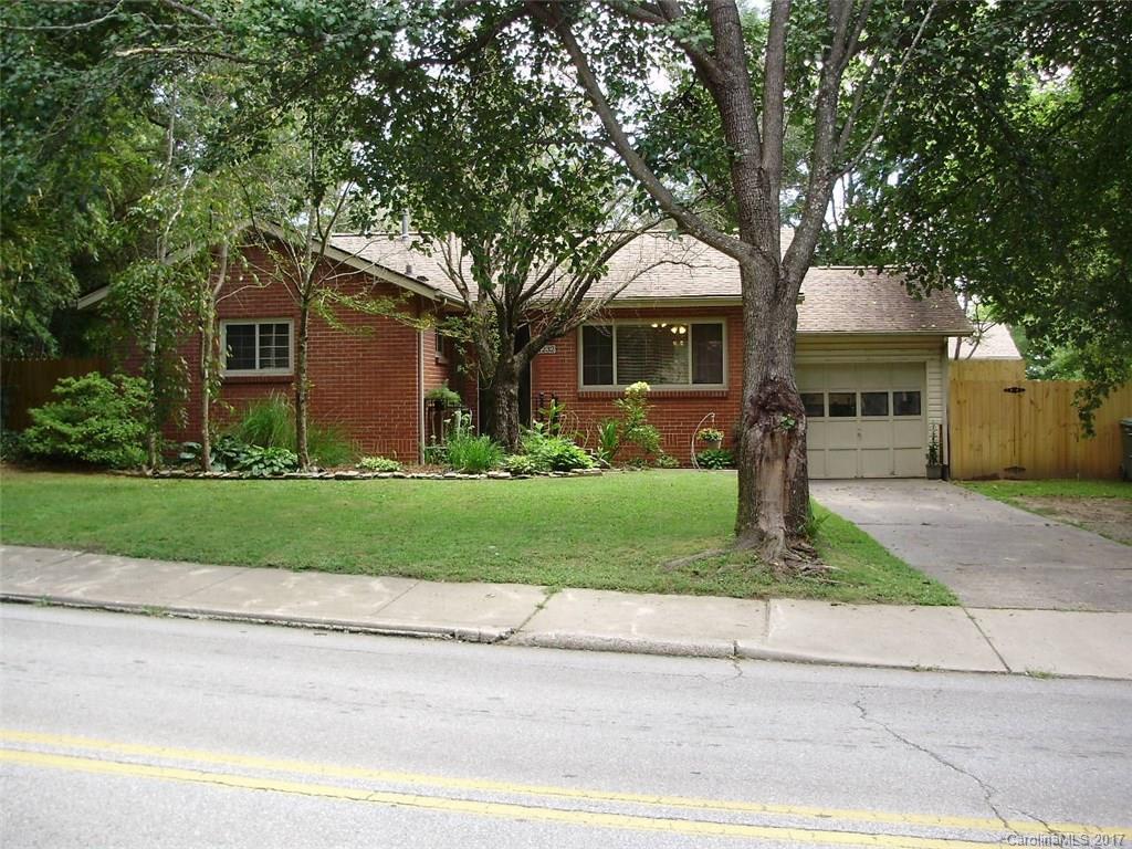 1232 Main St., Hendersonville, NC 28792