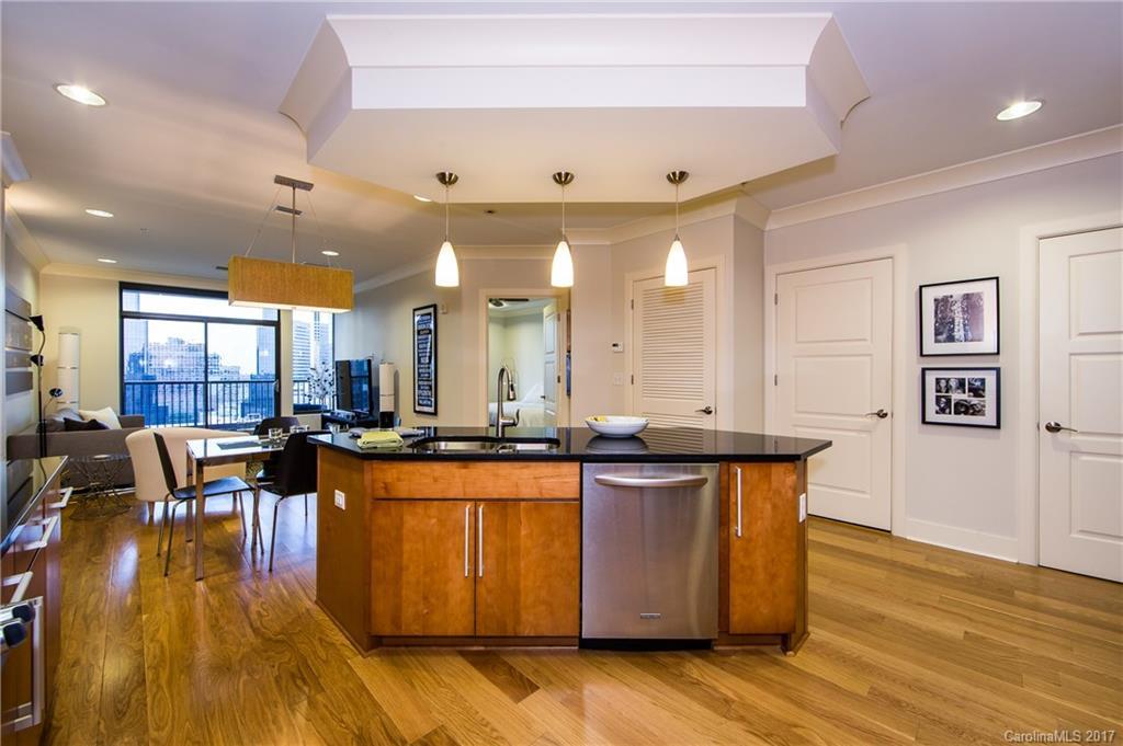 222 S Caldwell St. #1606, Charlotte, NC 28202