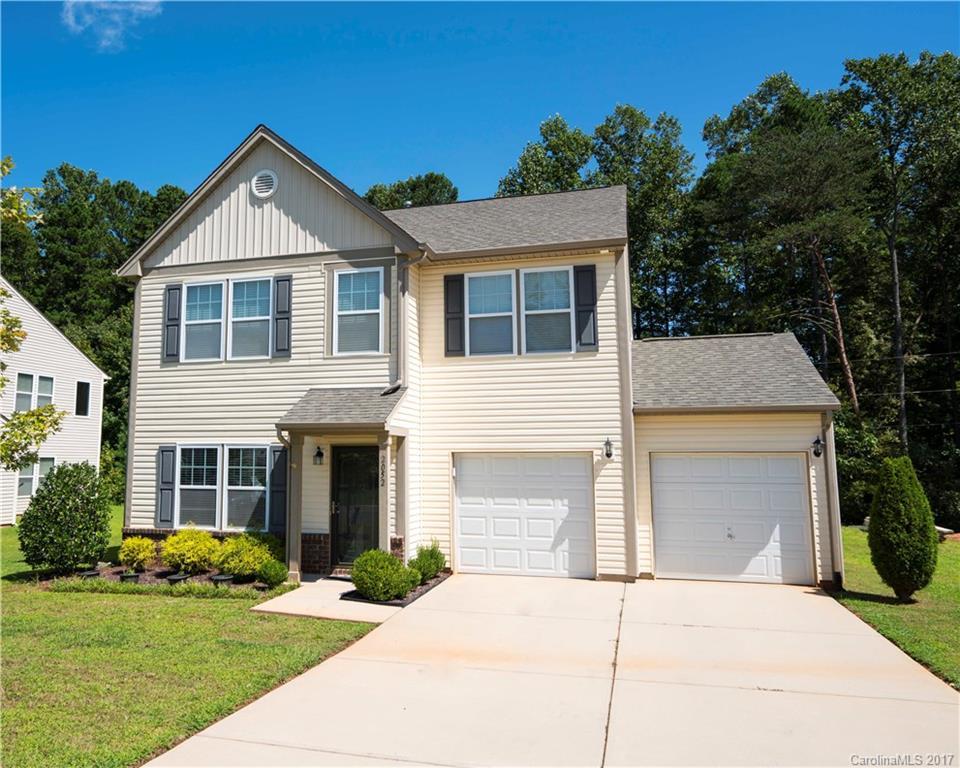 2052 Lake Vista Dr., Mount Holly, NC 28120