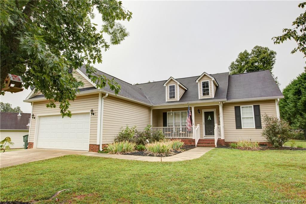 1250 Laurel Woods Dr., Gastonia, NC 28052