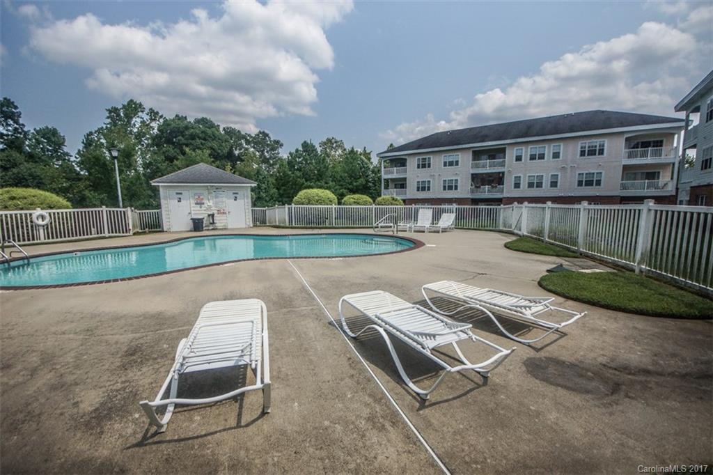 9227 Meadow Vista Rd., Charlotte, NC 28213