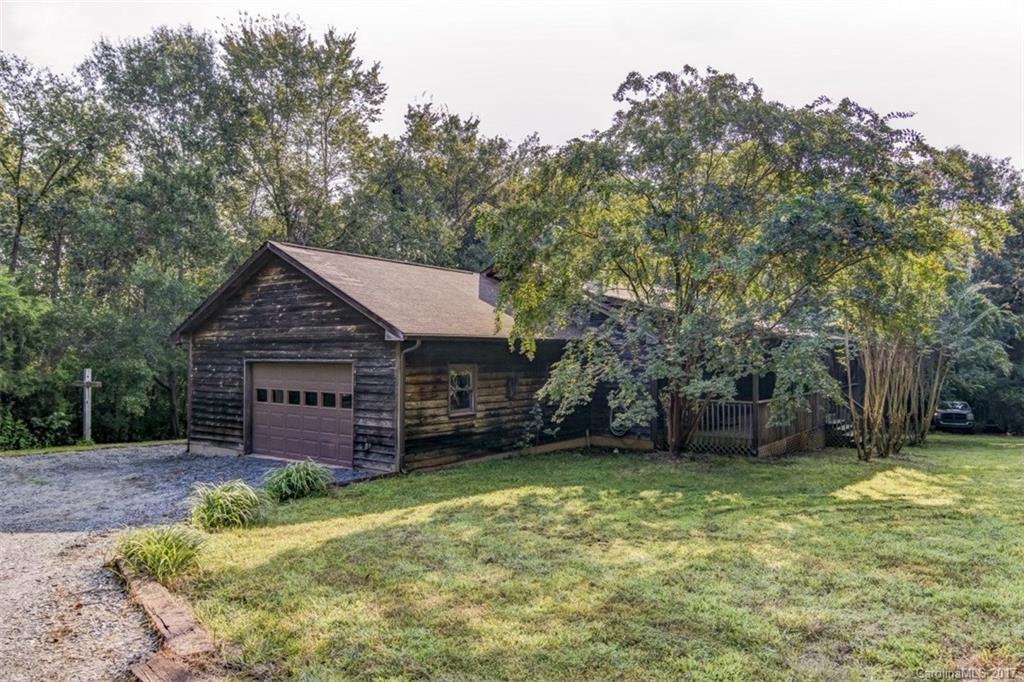 552 Pate Rd., Mount Holly, NC 28120