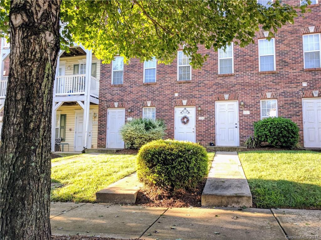 110 Steam Engine Dr. #104, Mooresville, NC 28115
