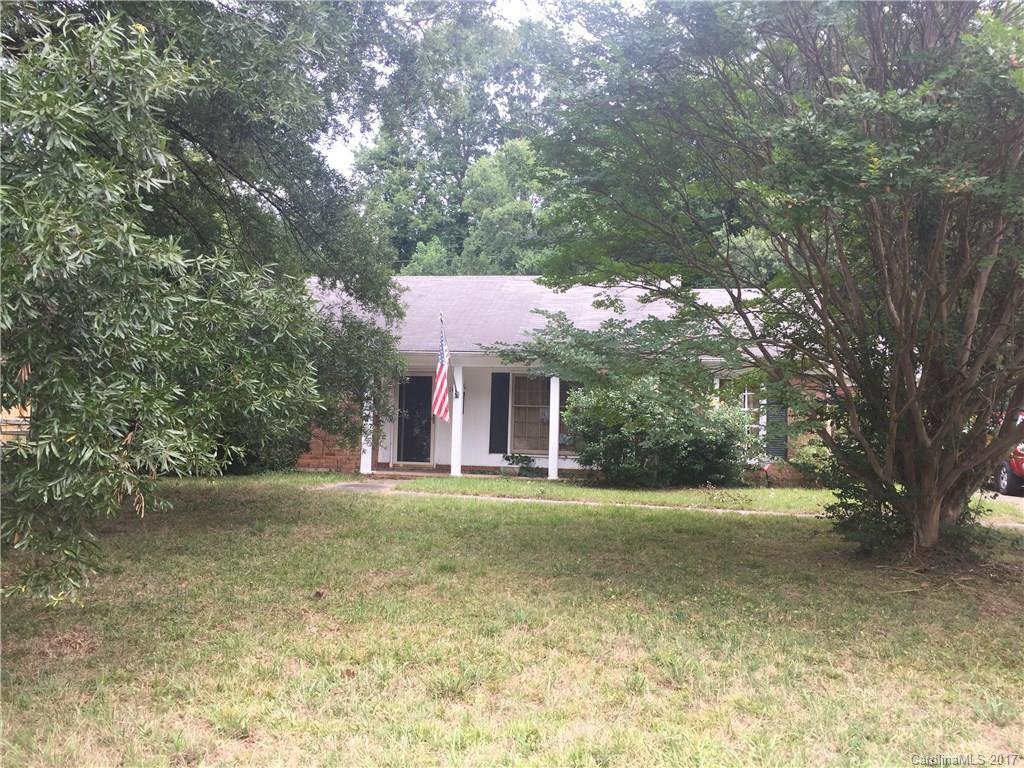 3010 Brookridge Ln., Charlotte, NC 28211