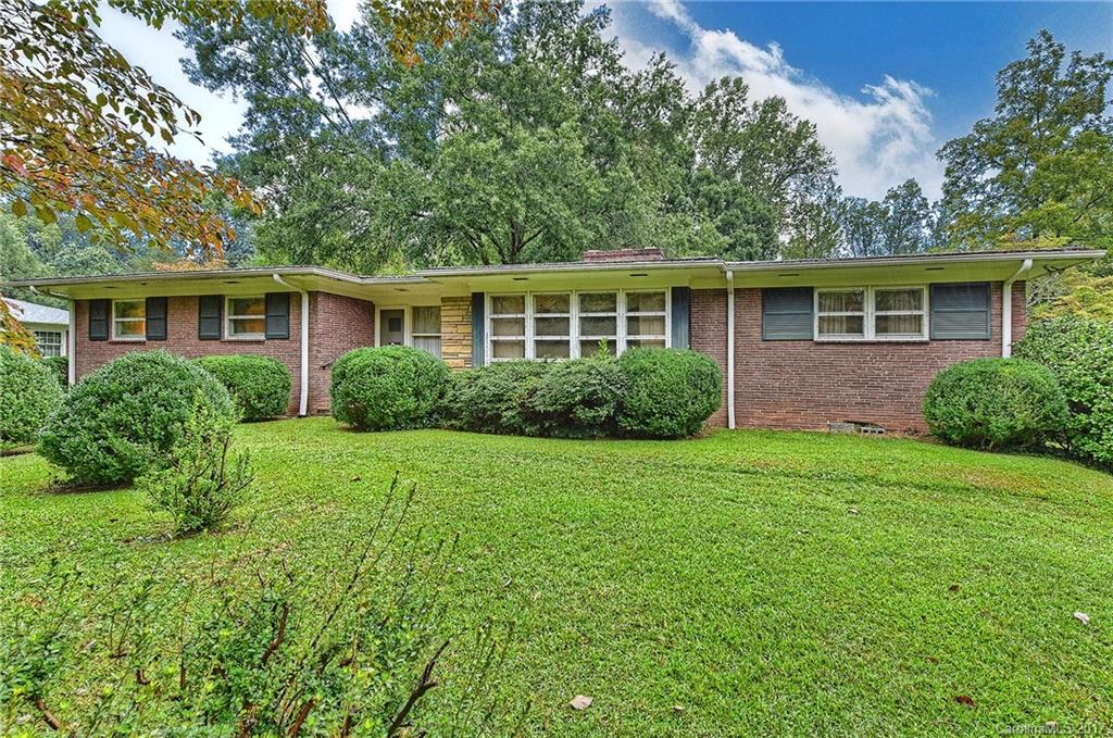 509 W Lowrance Ave., Mooresville, NC 28115