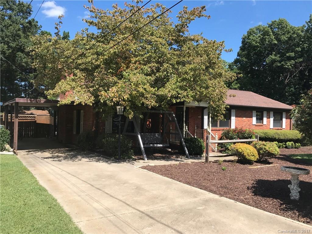 754 Edgemoor Dr., Mooresville, NC 28115