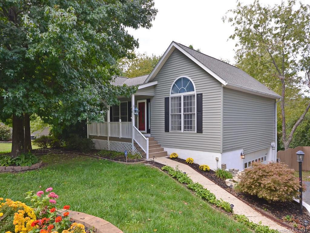 14 Lakewood Rd., Hendersonville, NC 28792