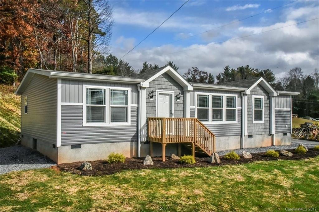 11 Bartlett Ave., Black Mountain, NC 28711