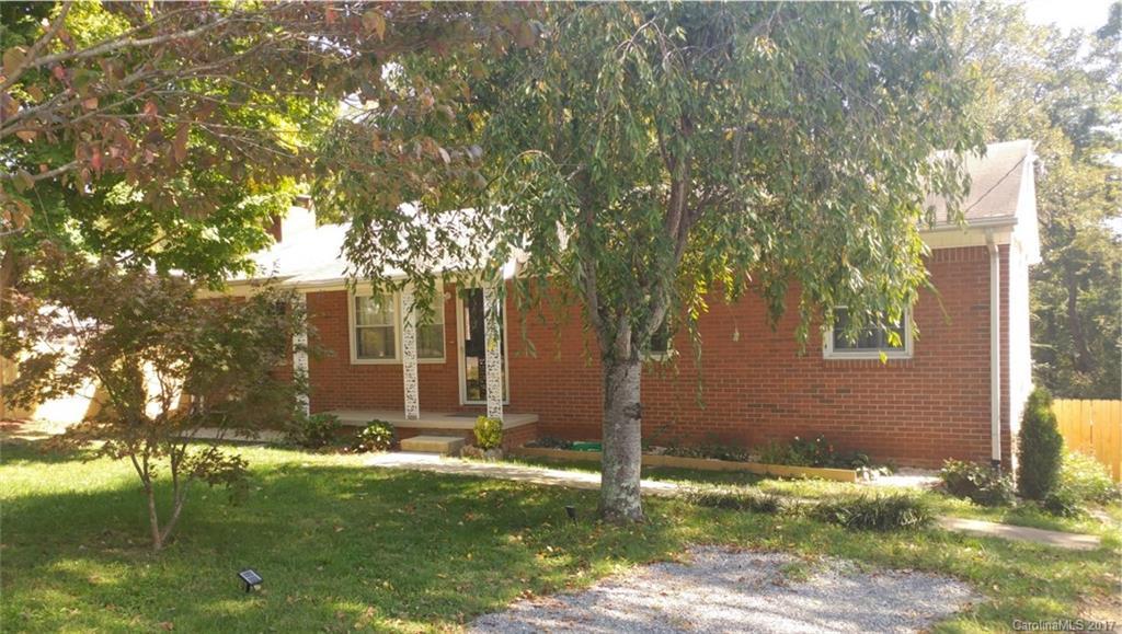 39 Grandview Rd., Asheville, NC 28806